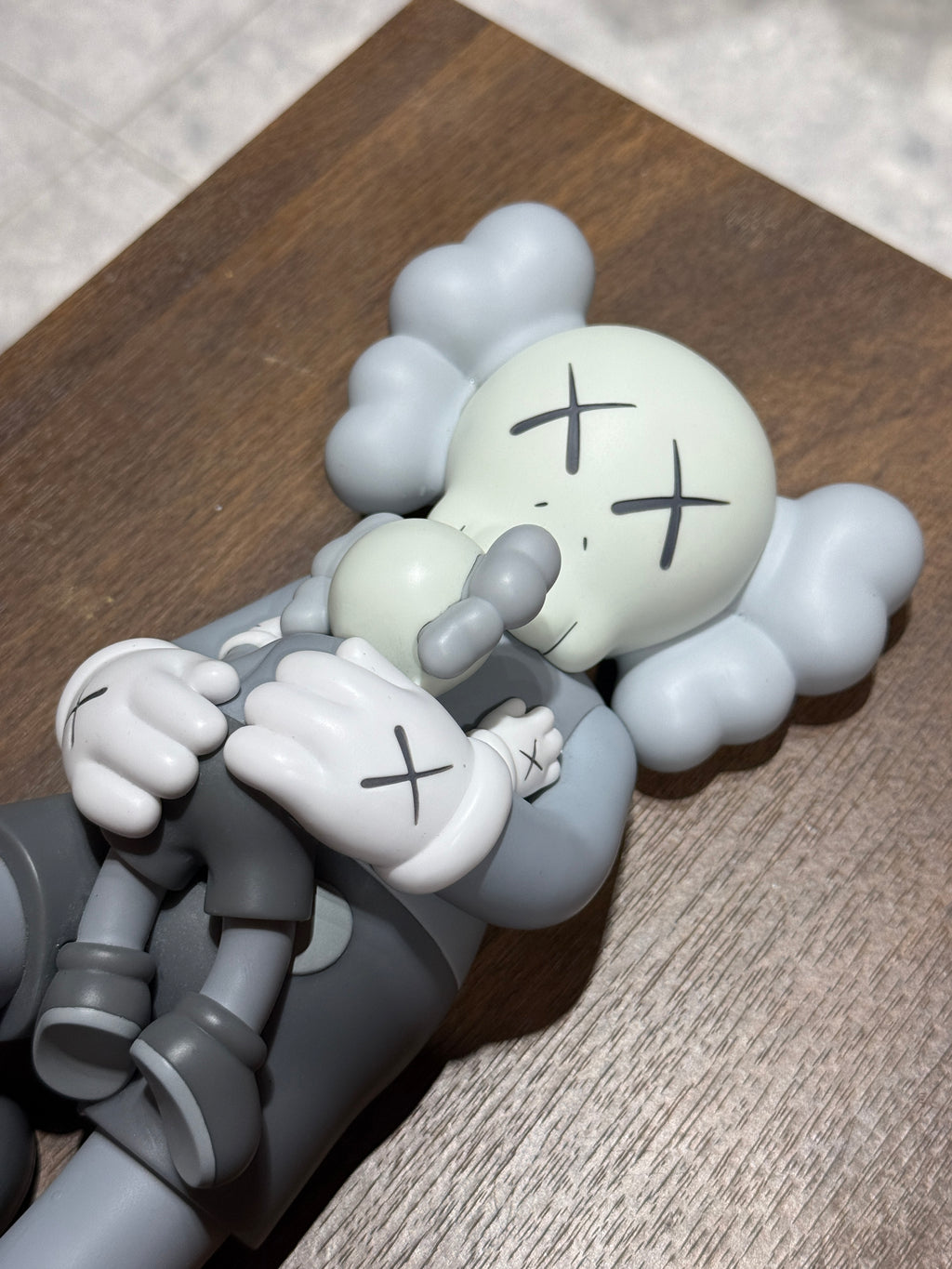 KAWS Holiday: Singapore Vinyl Figure KIF Vintage