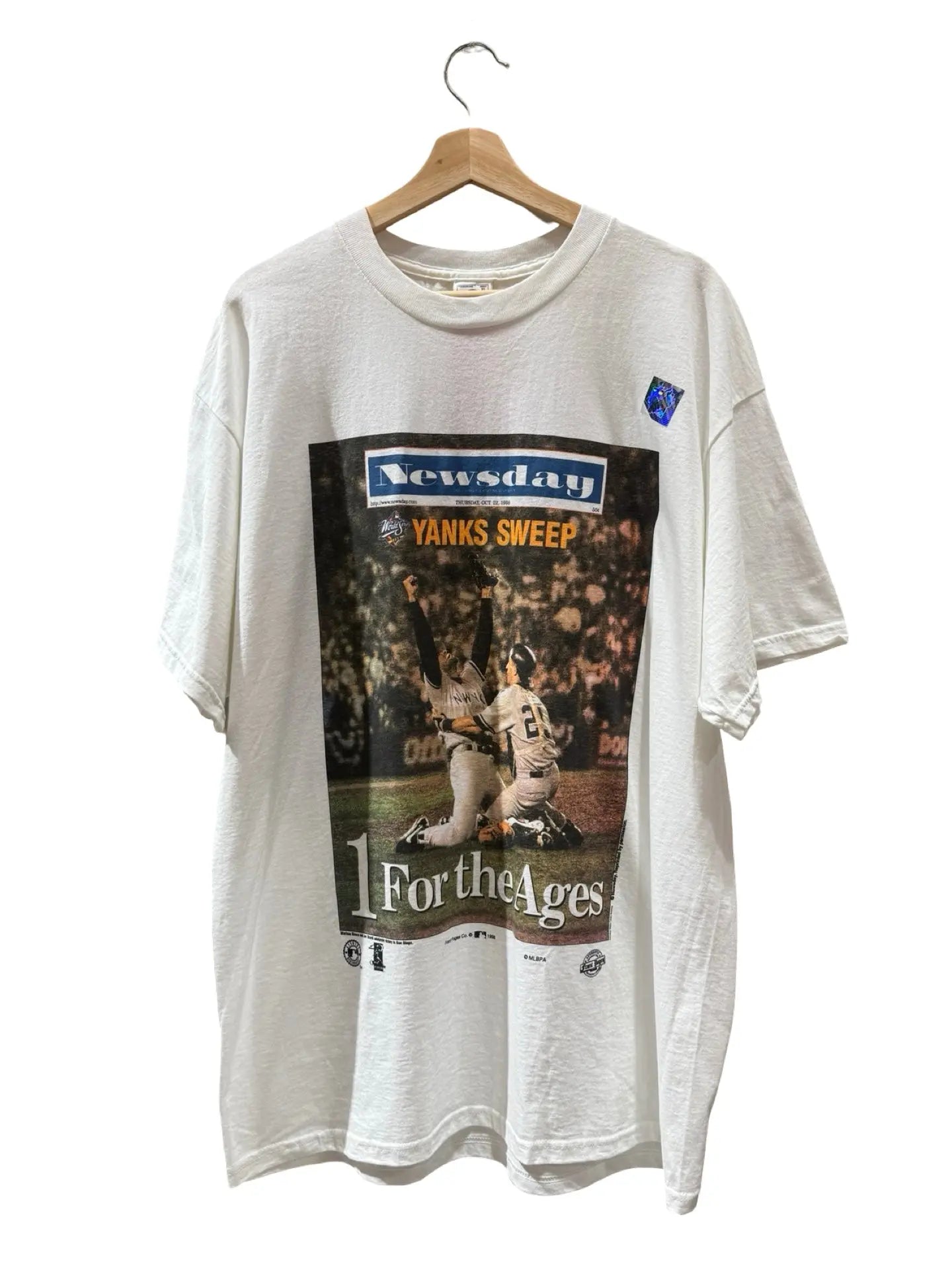 Vintage DS 1998 New York Yankees Newspaper Tee KIF Vintage