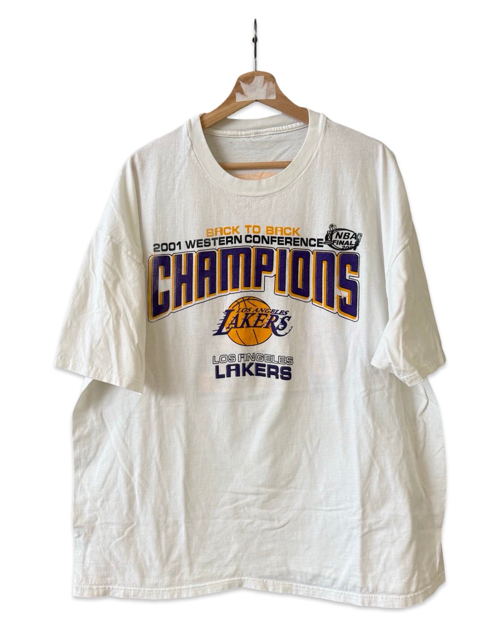 Vintage 2001 Los Angeles Lakers Champions Back 2 Back Tee