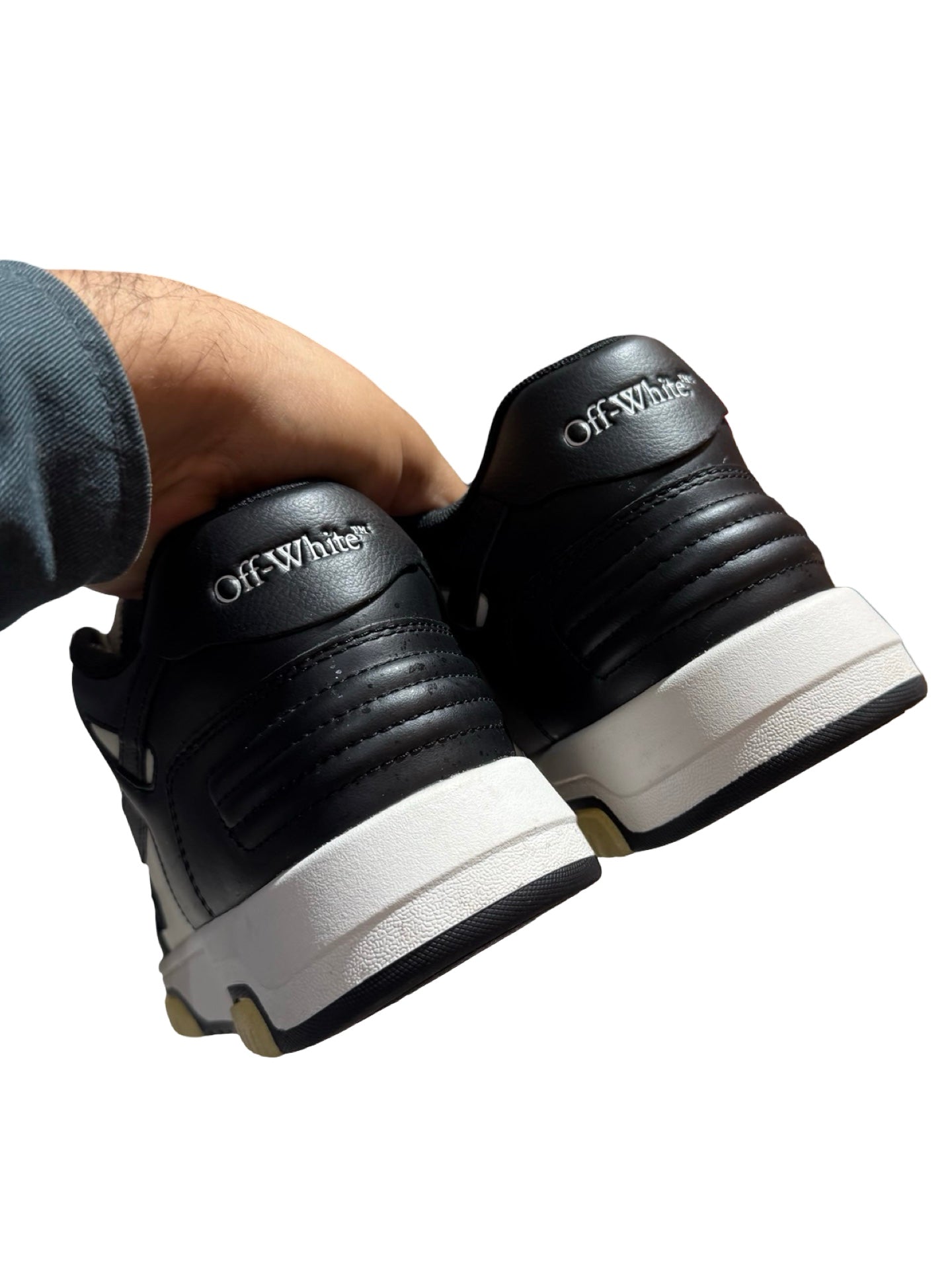 Off-White Out Of Office レザー ブラック スニーカー