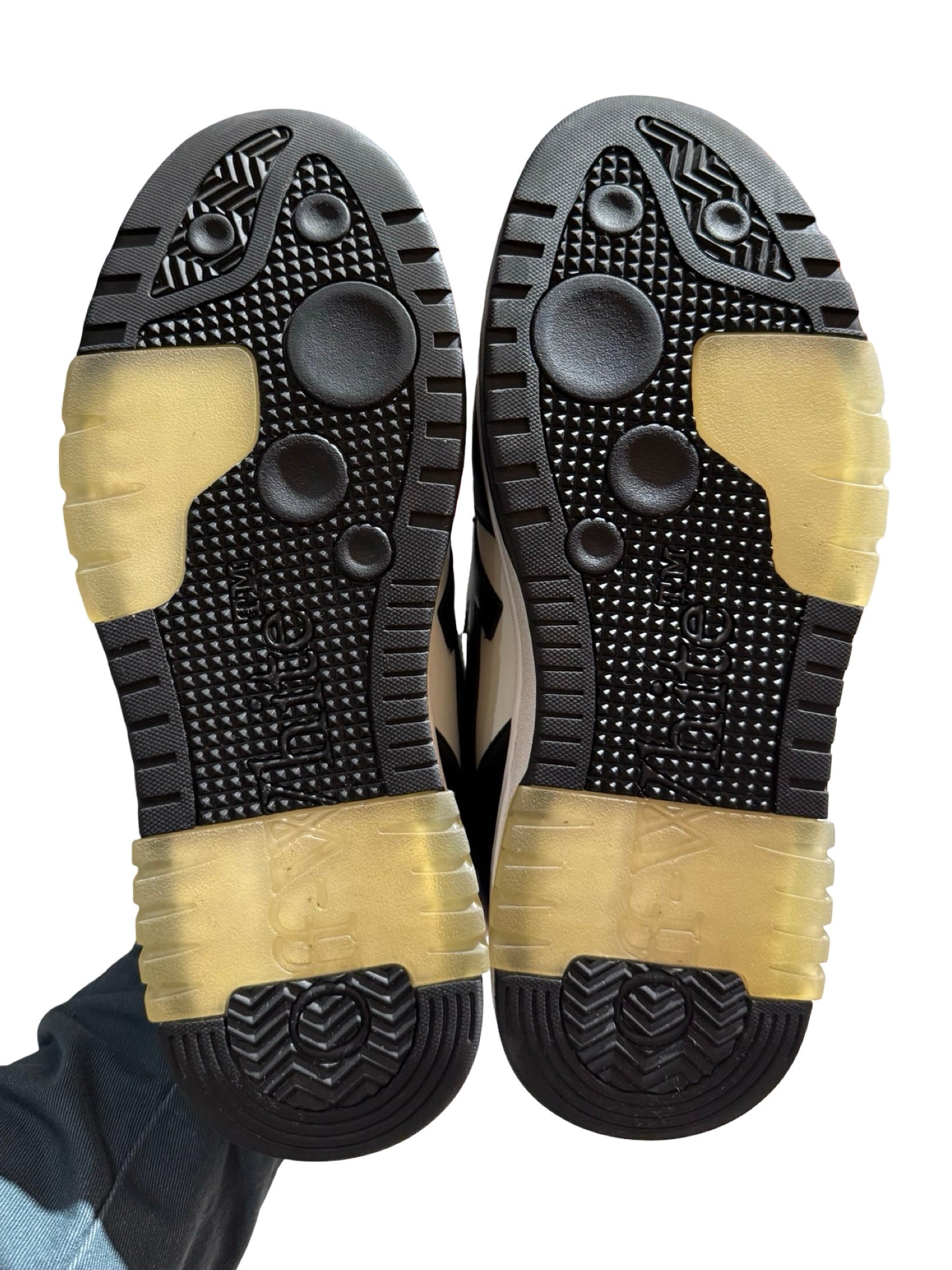 Off-White Out Of Office レザー ブラック スニーカー