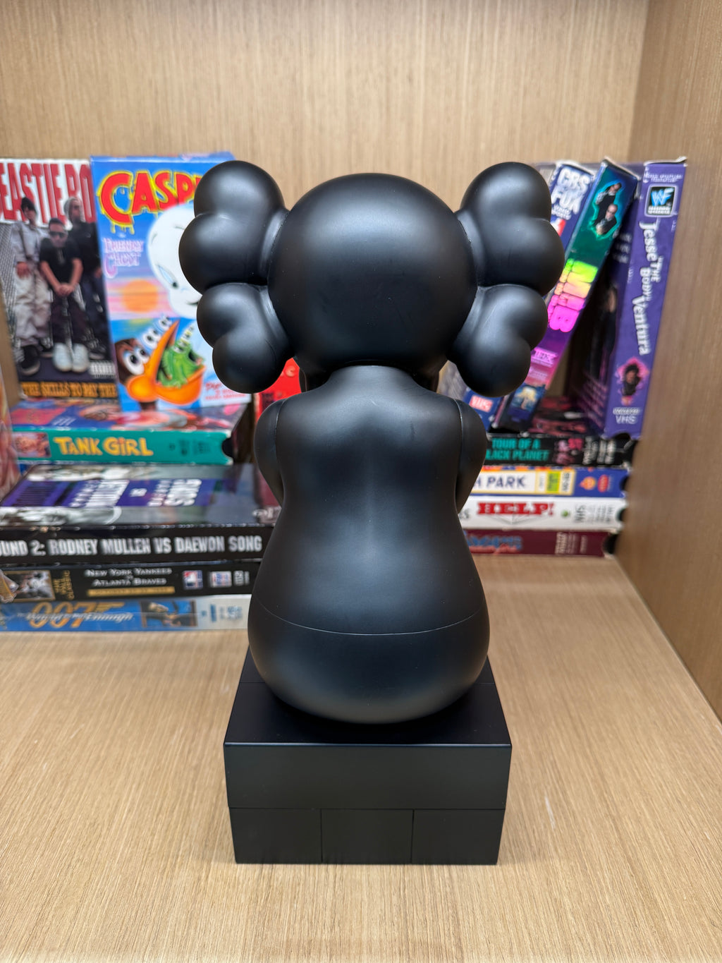2013 KAWS Passing Through Black Companion Figure KIF Vintage